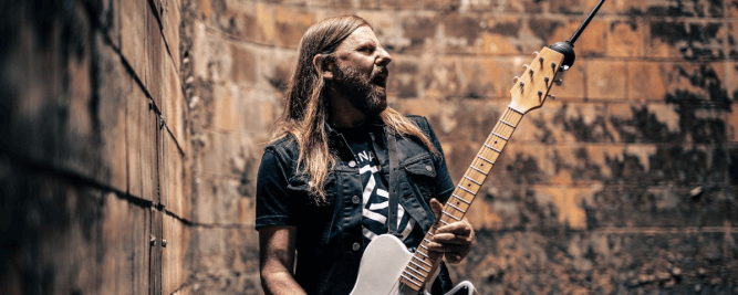 Steve Hill, Salle Méchatigan, Sainte-Marie