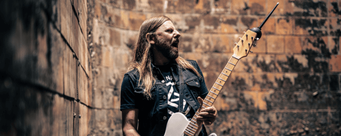 Steve Hill, Salle Méchatigan, Sainte-Marie