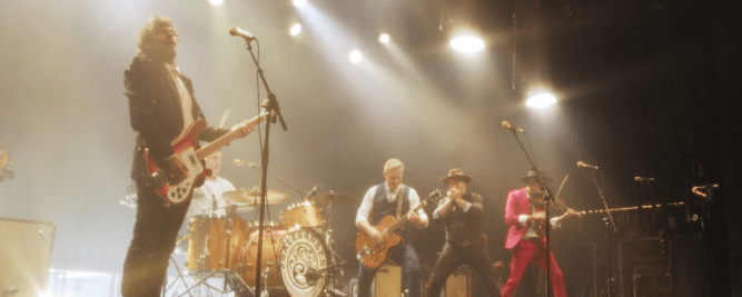Salebarbes d&eacute;voile un vid&eacute;oclip live de sa chanson Ces oiseaux-l&agrave;