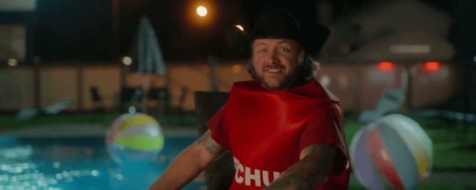 Matt Lang pr&eacute;sente le vid&eacute;oclip de la chanson Wiggle Pow